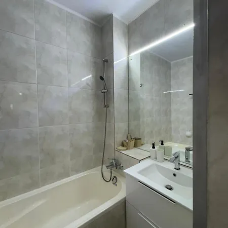 Palace Of Parliament View By Chr Luxury 公寓