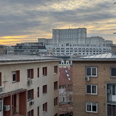 Palace Of Parliament View By Chr Luxury Appartement Boekarest