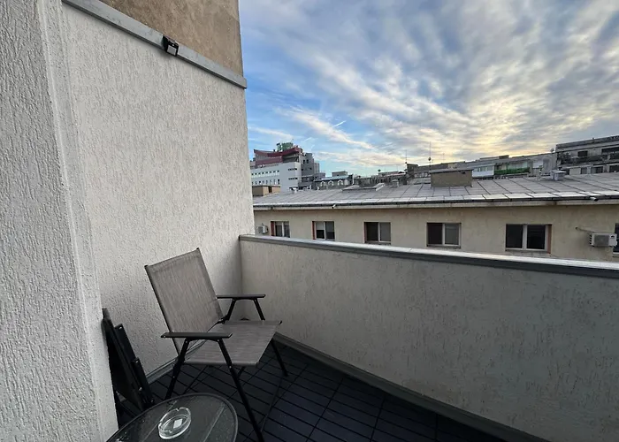 Palace Of Parliament View By Chr Luxury * ブカレスト