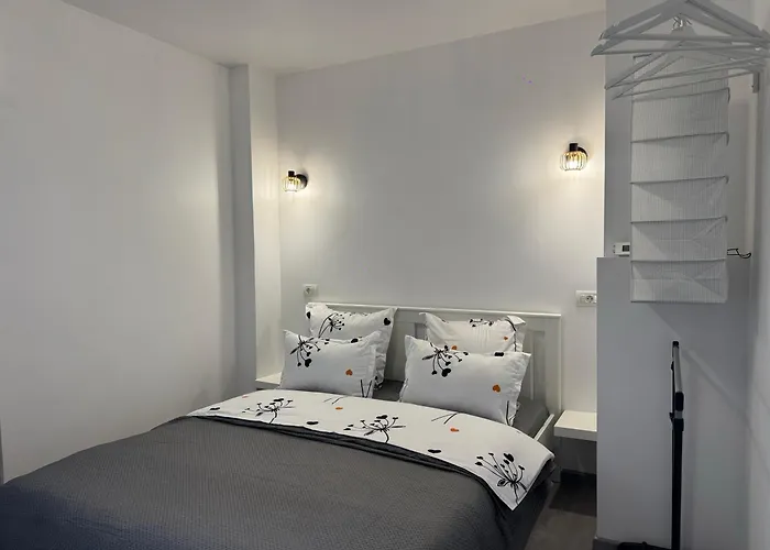 Palace Of Parliament View By Chr Luxury * Bucureşti